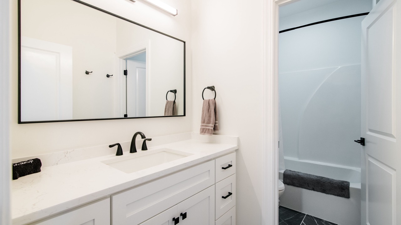 Photo of Bathroom in La Follette