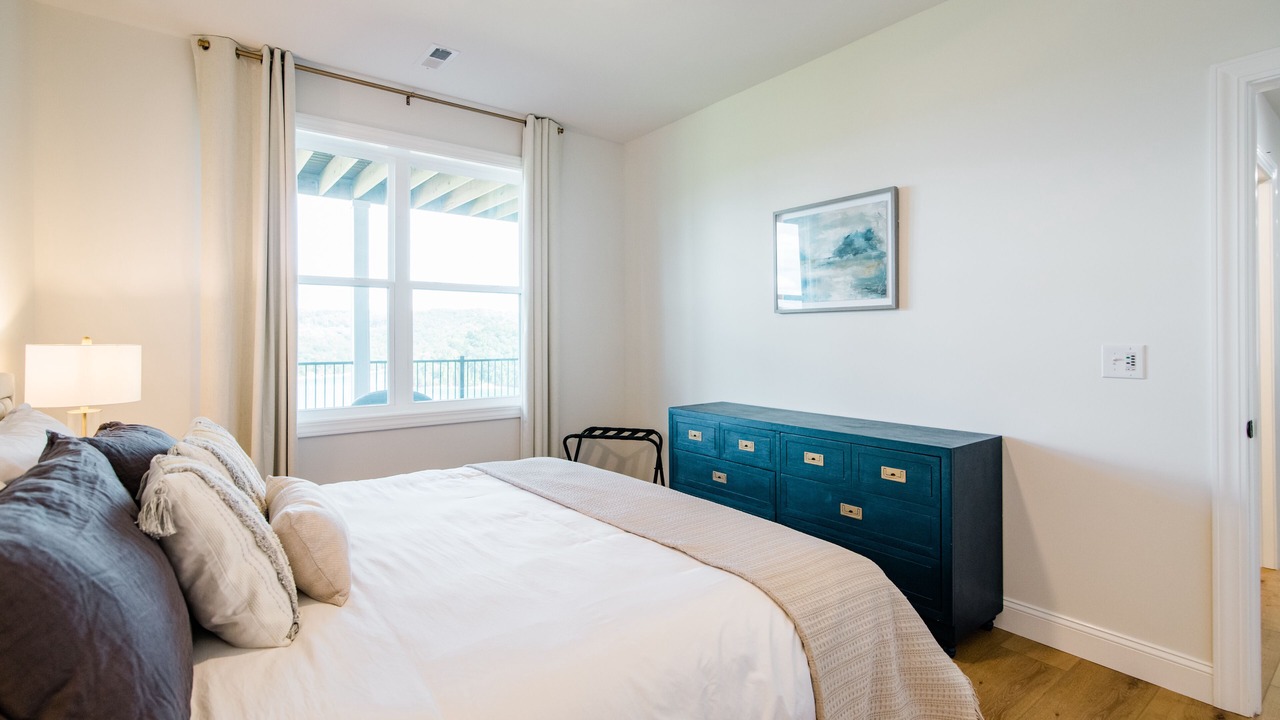 Photo of Bedroom in La Follette