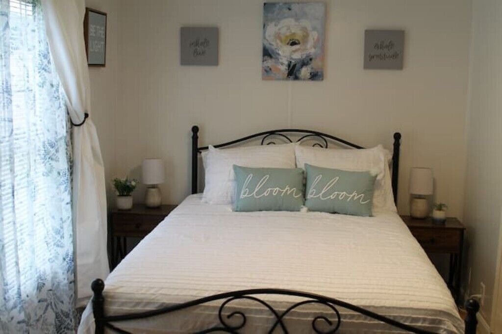 Photo of Bedroom in Town of New Haven
