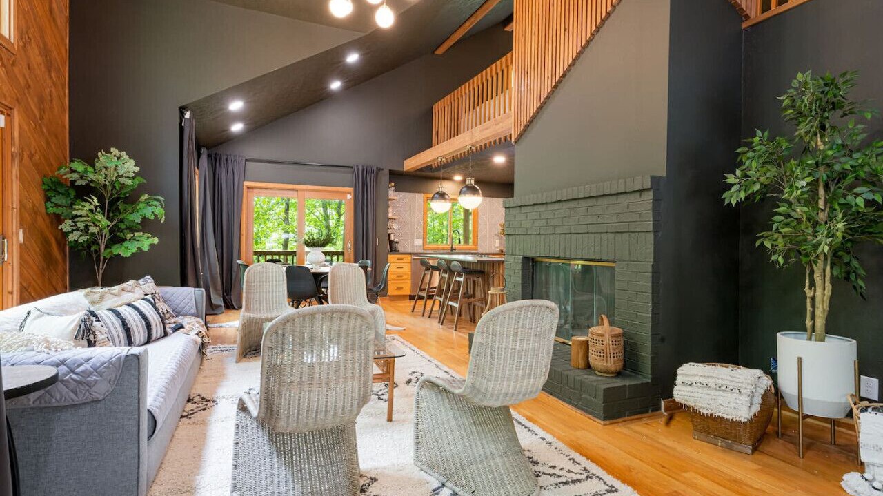 Photo of Livingroom in Asheville