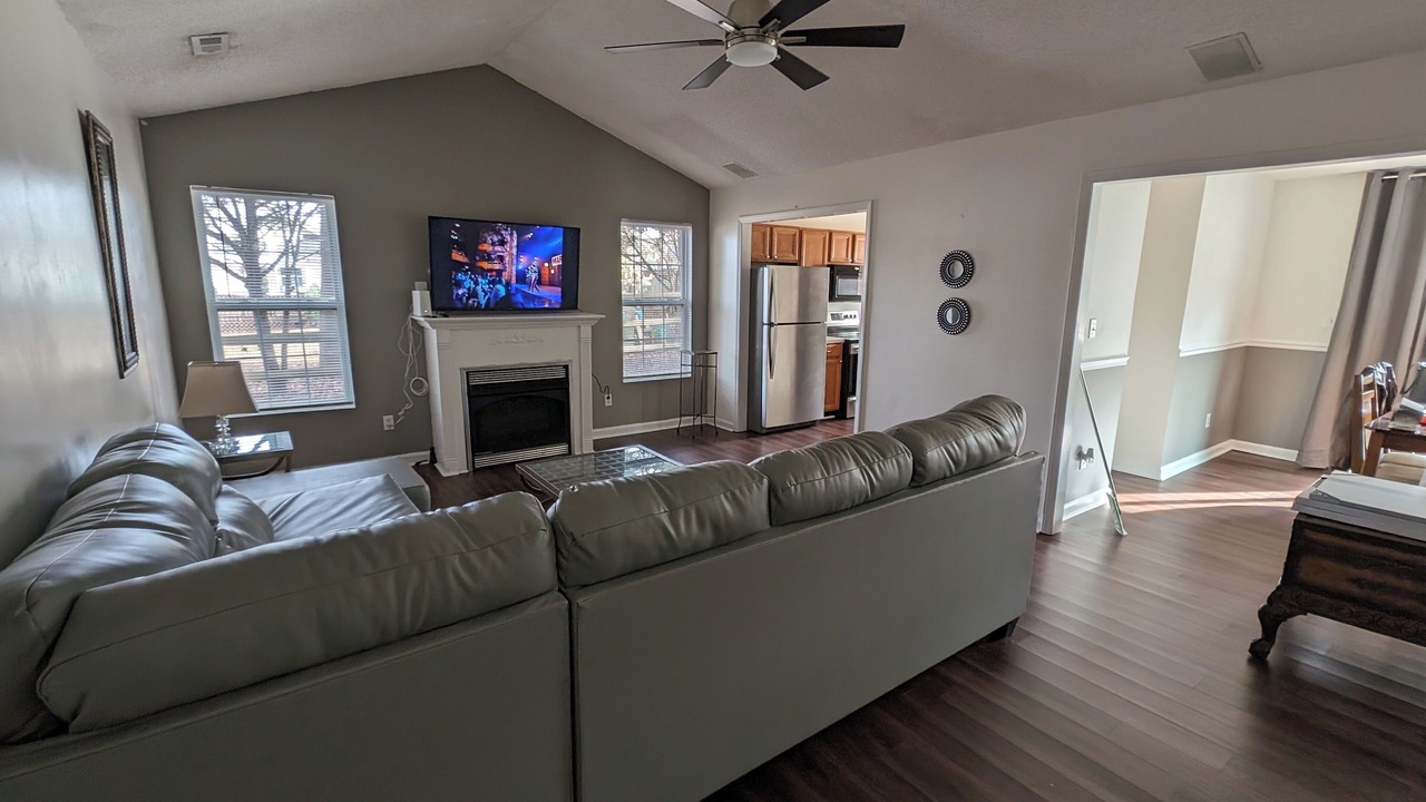 Photo of Livingroom in Paw Creek