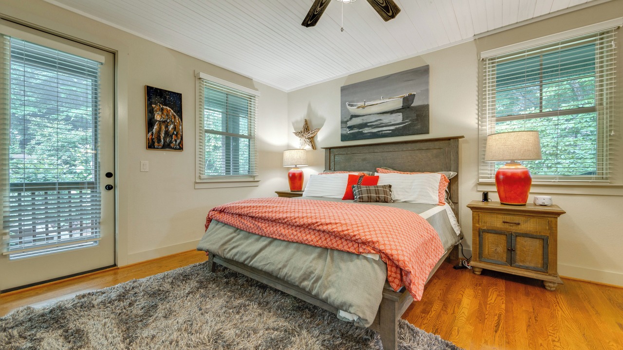 Photo of Bedroom in Bear Lake Reserve