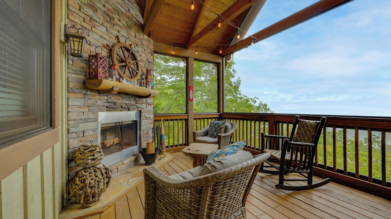Photo of Livingroom in Bear Lake Reserve