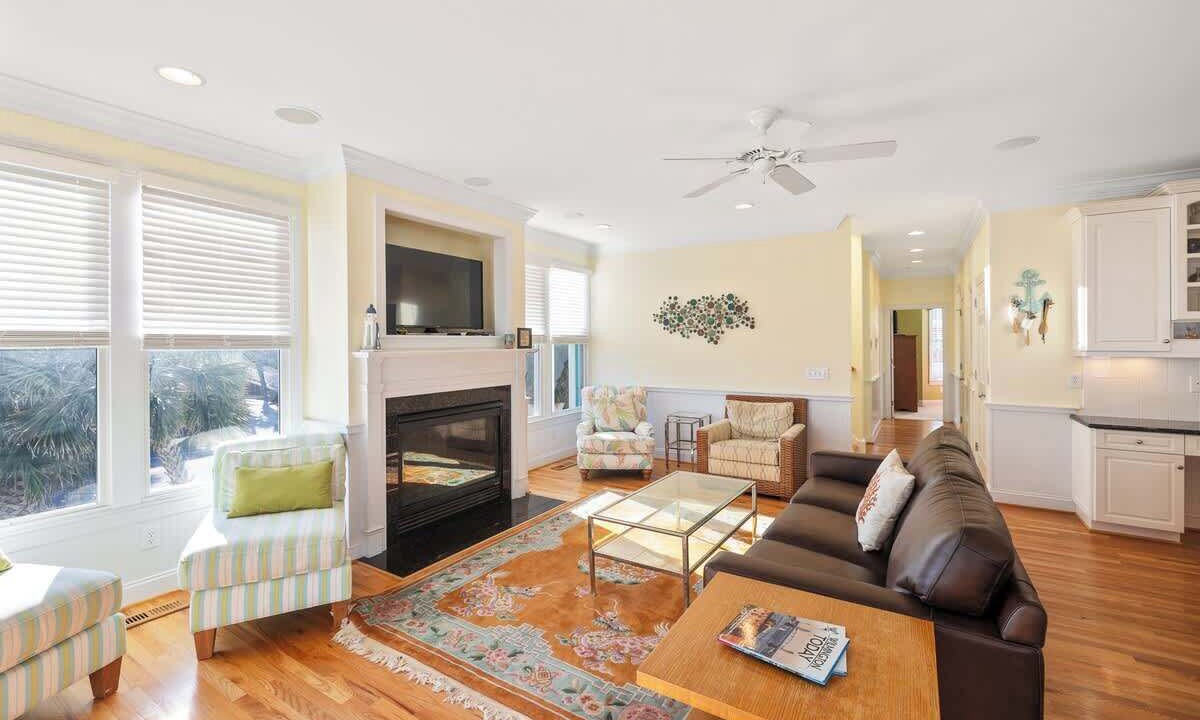 Photo of Livingroom in North Carolina Coast