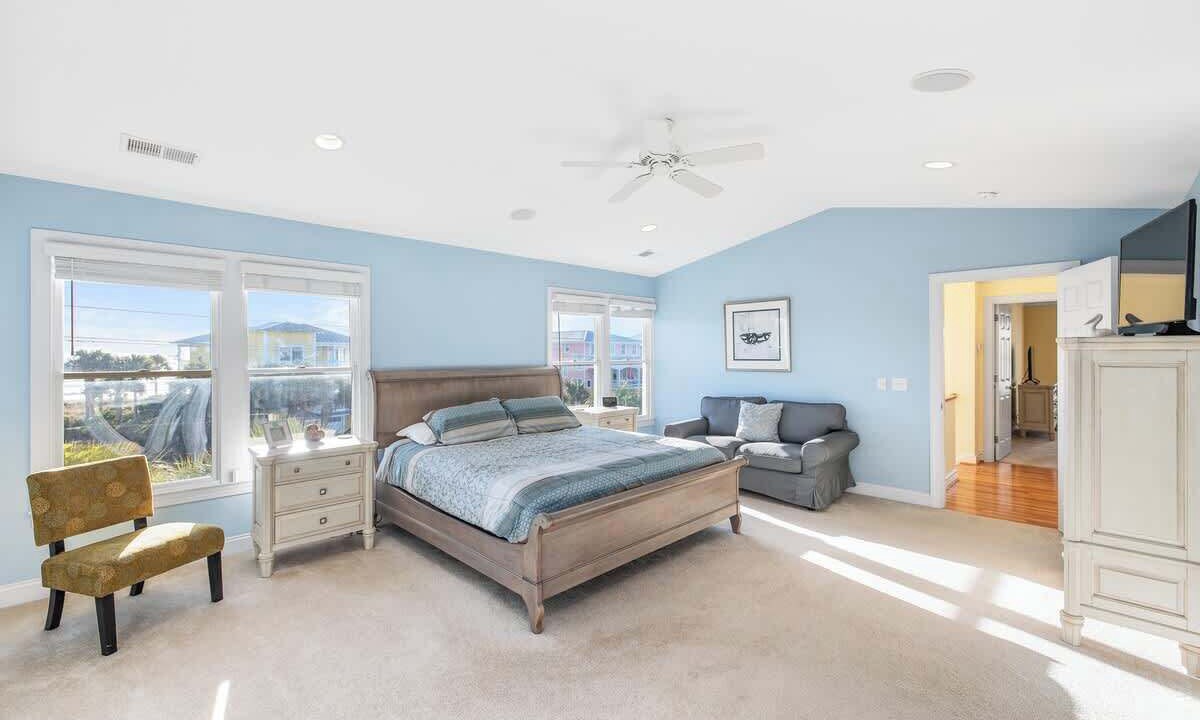 Photo of Bedroom in North Carolina Coast
