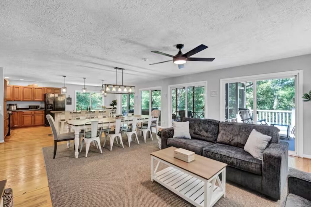 Photo of Livingroom in Clarkson