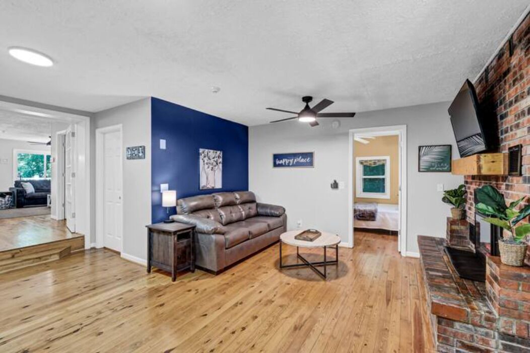 Photo of Livingroom in Clarkson
