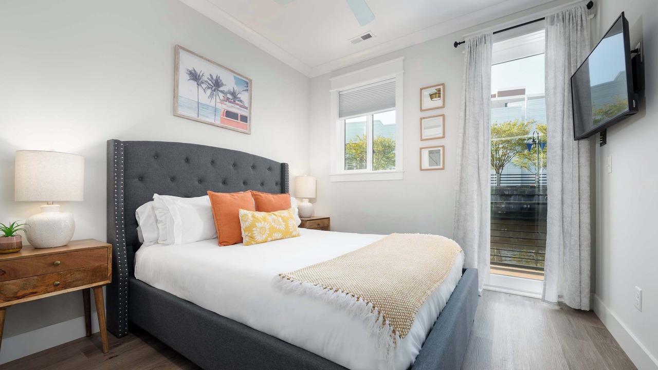 Photo of Bedroom in River District