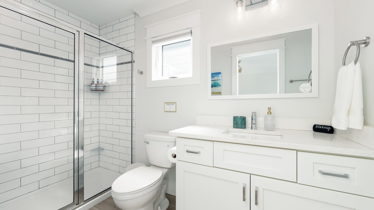 Photo of Bathroom in River District
