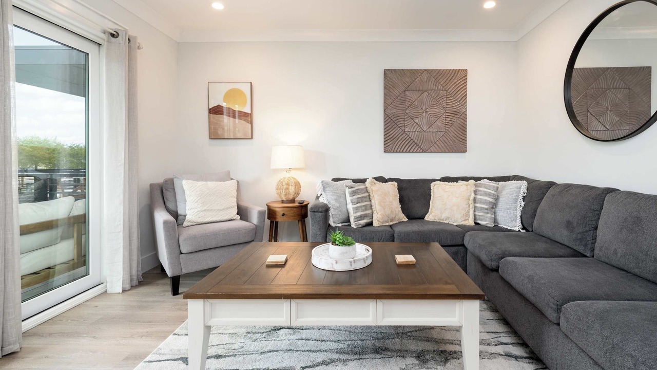 Photo of Livingroom in River District