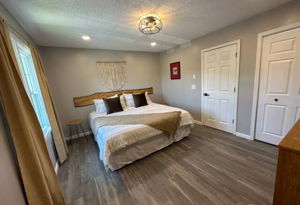 Photo of Bedroom in Sylva