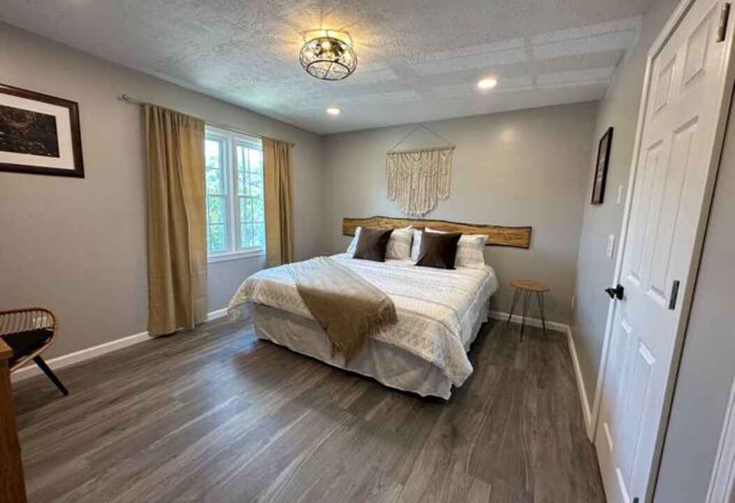 Photo of Bedroom in Sylva