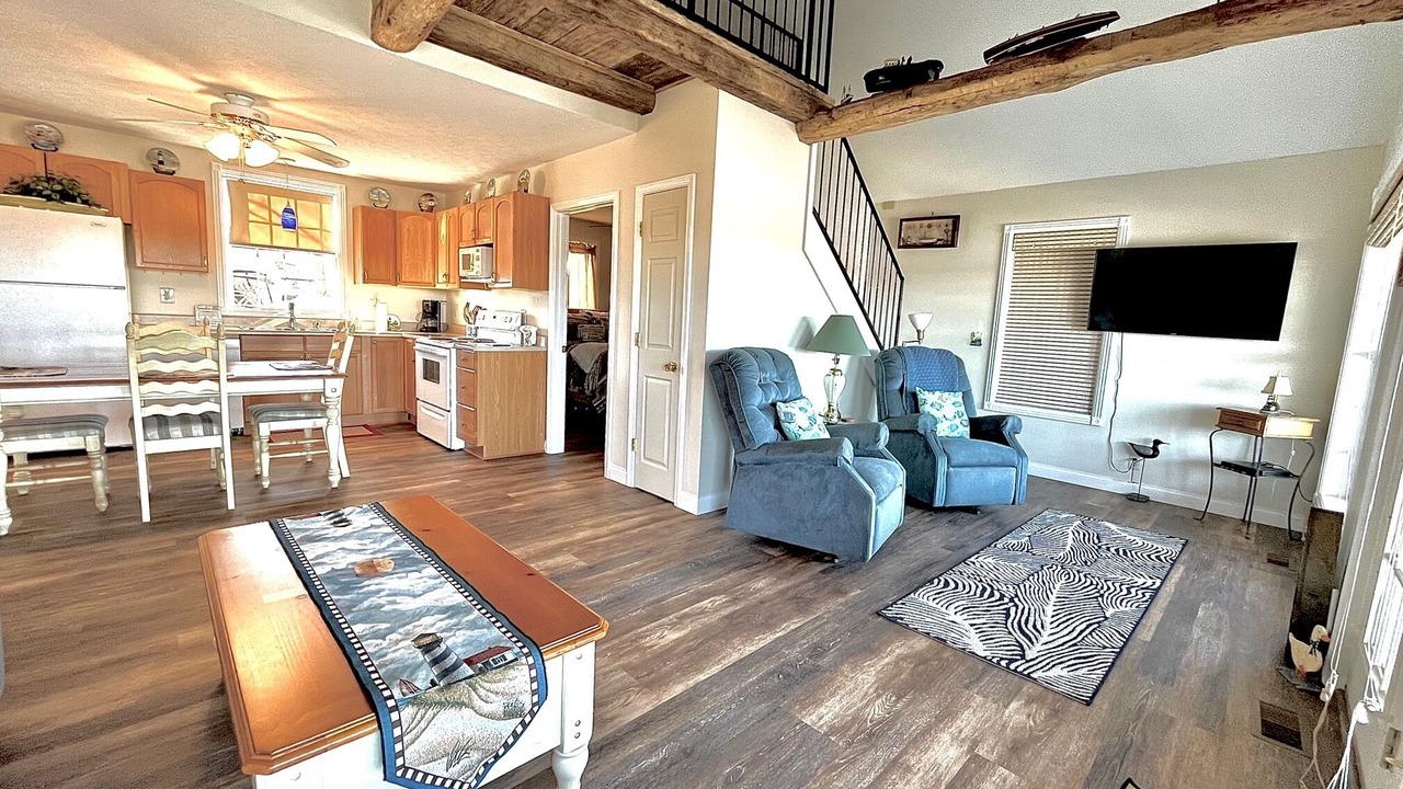 Photo of Livingroom in Falls of Rough