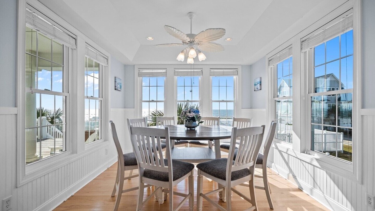 Photo of Bedroom in North Topsail Beach