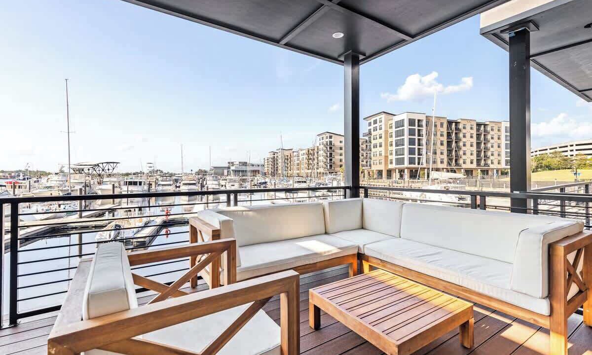 Photo of Outdoor in River District