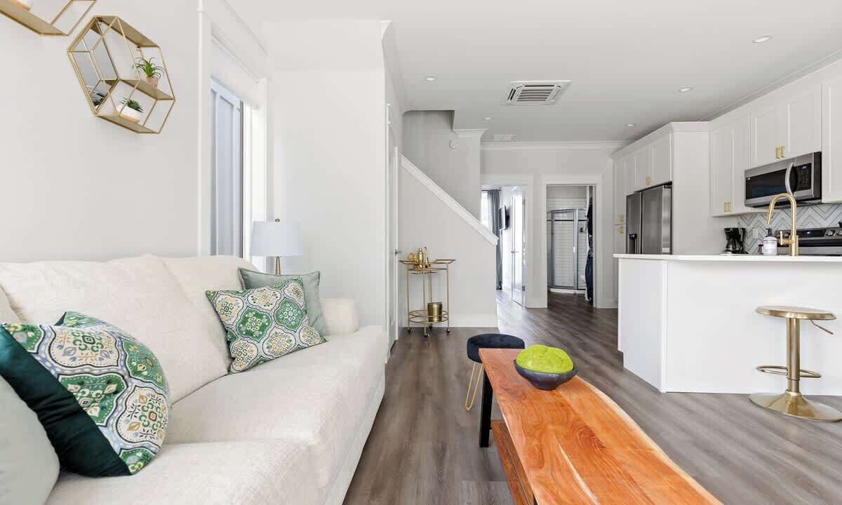 Photo of Livingroom in River District