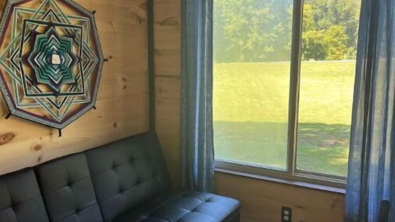 Photo of Livingroom in Monticello