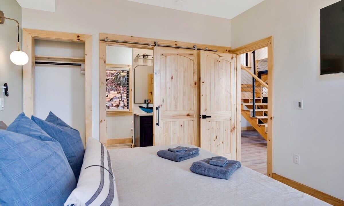 Photo of Bedroom in Wildwood