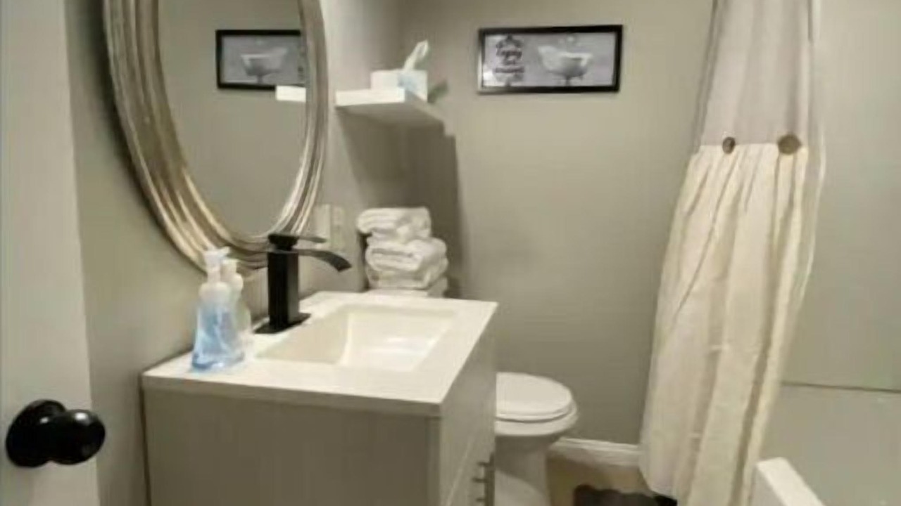 Photo of Bathroom in Hardin