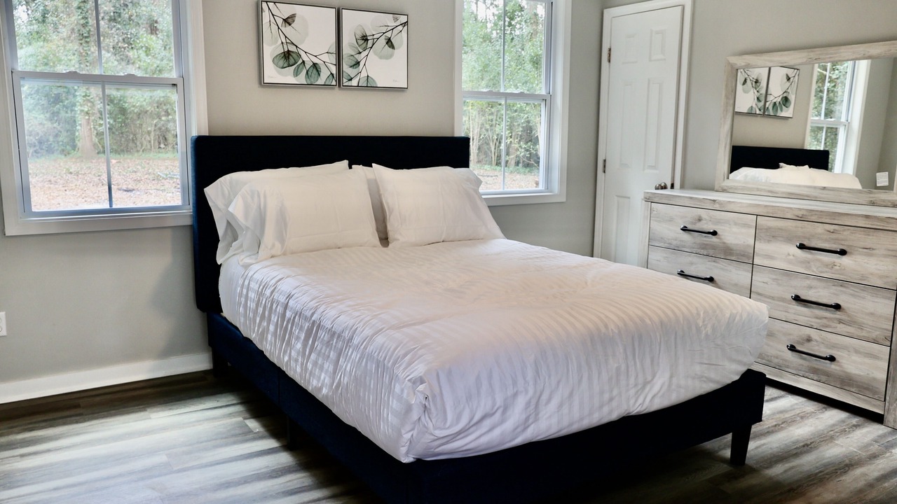 Photo of Bedroom in Pineywoods