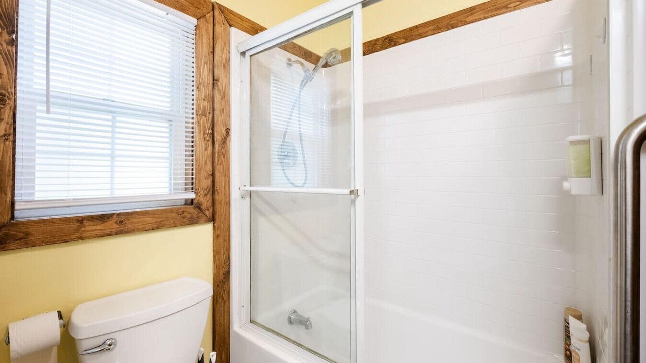Photo of Bathroom in Avondale