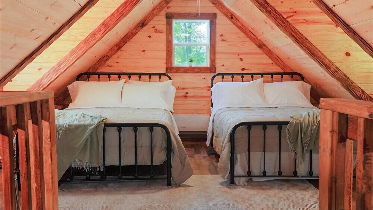 Photo of Bedroom in Rogers