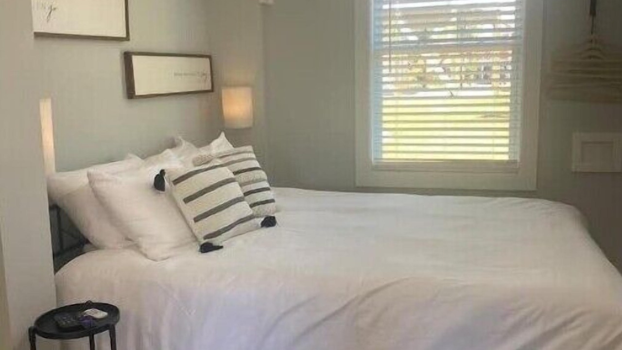 Photo of Bedroom in Long Beach