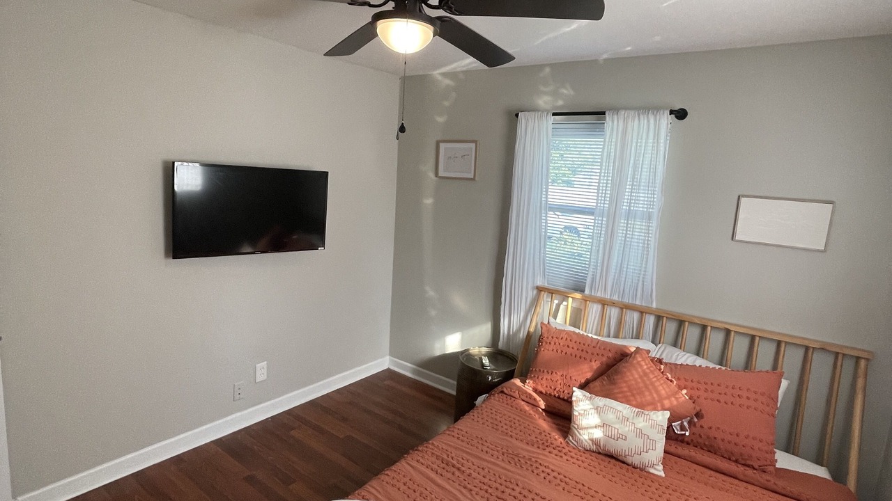 Photo of Bedroom in Silver Lake