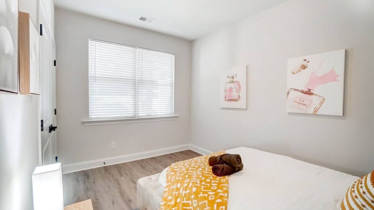 Photo of Bedroom in Oakdale