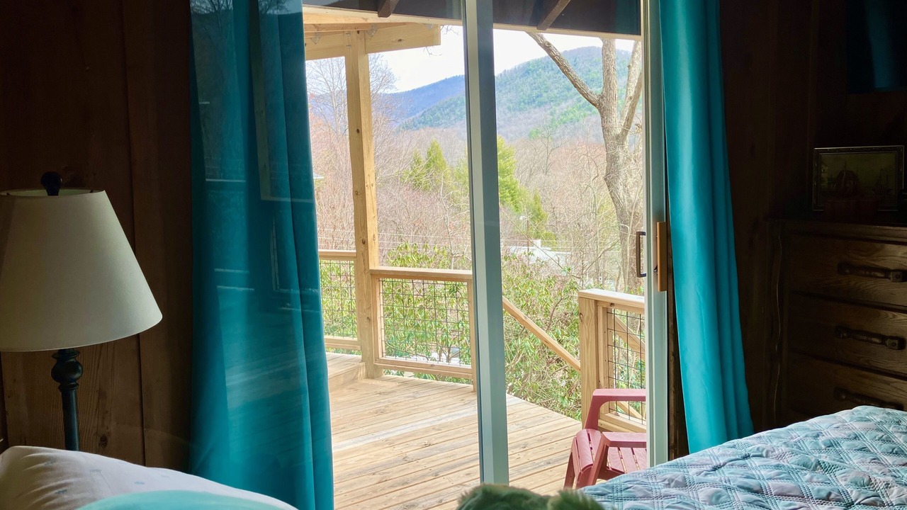 Photo of Bedroom in Black Mountain