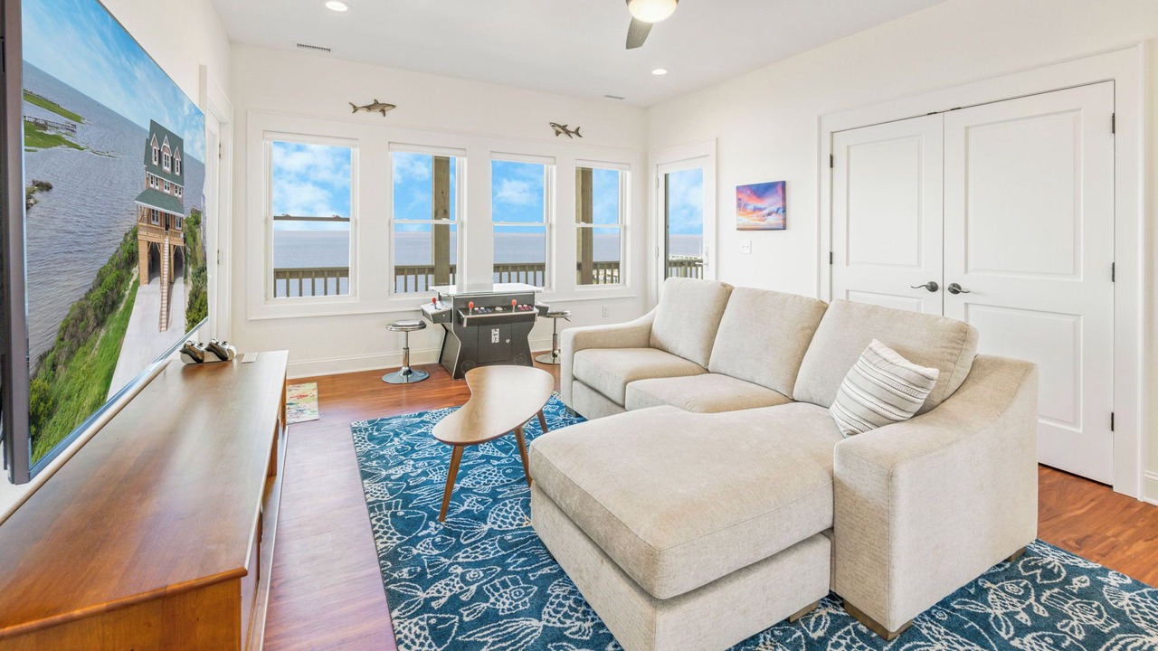 Photo of Bedroom in Wind Over Waves