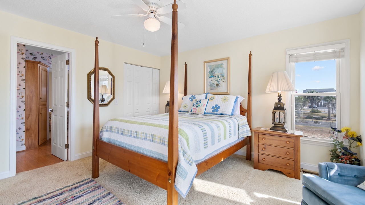 Photo of Bedroom in Holden Beach