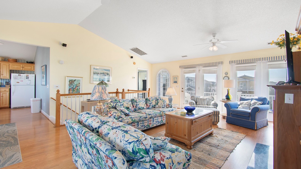 Photo of Livingroom in Holden Beach