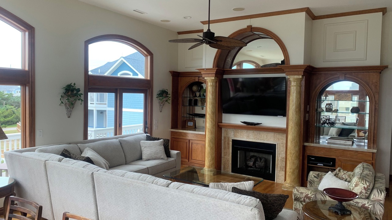 Photo of Livingroom in Avon