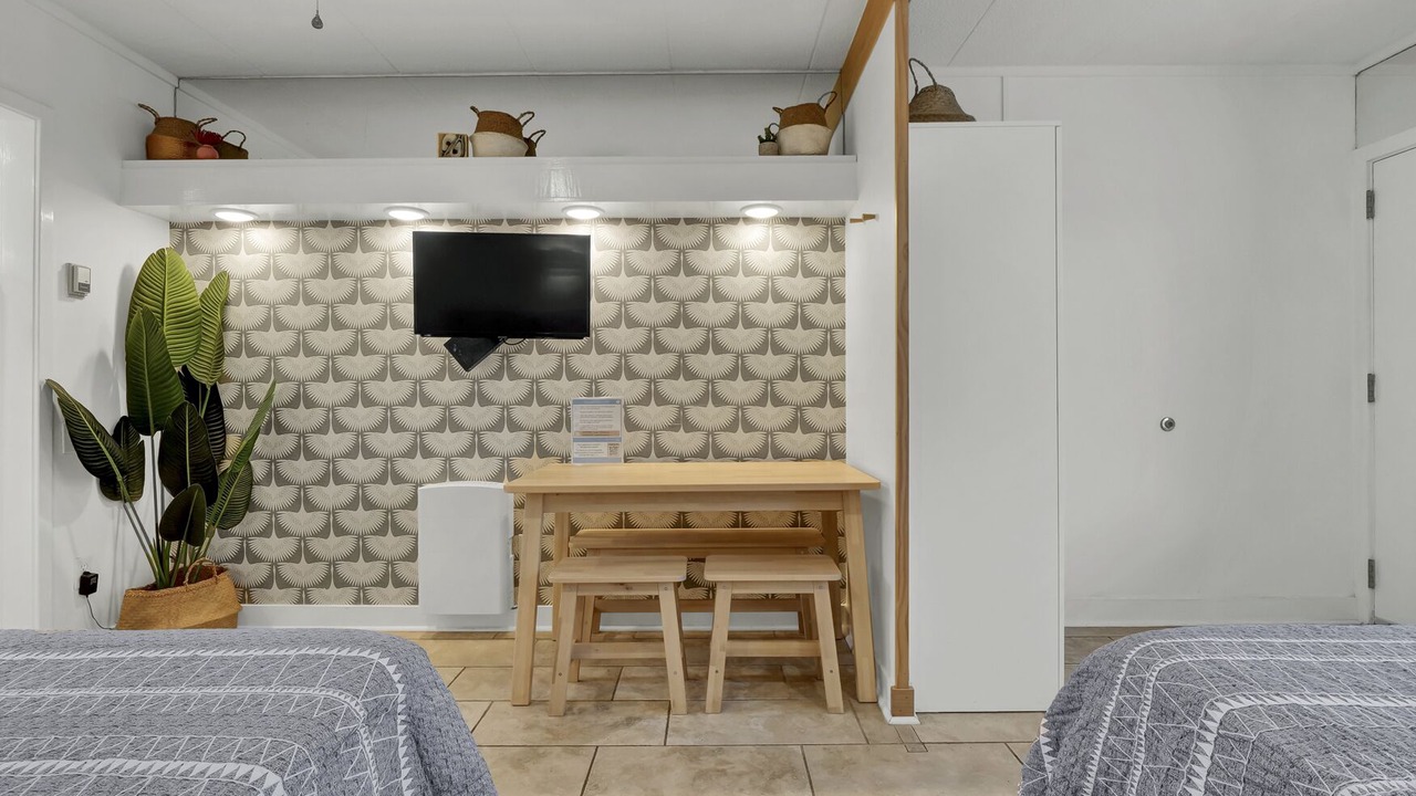Photo of Others in Airlie