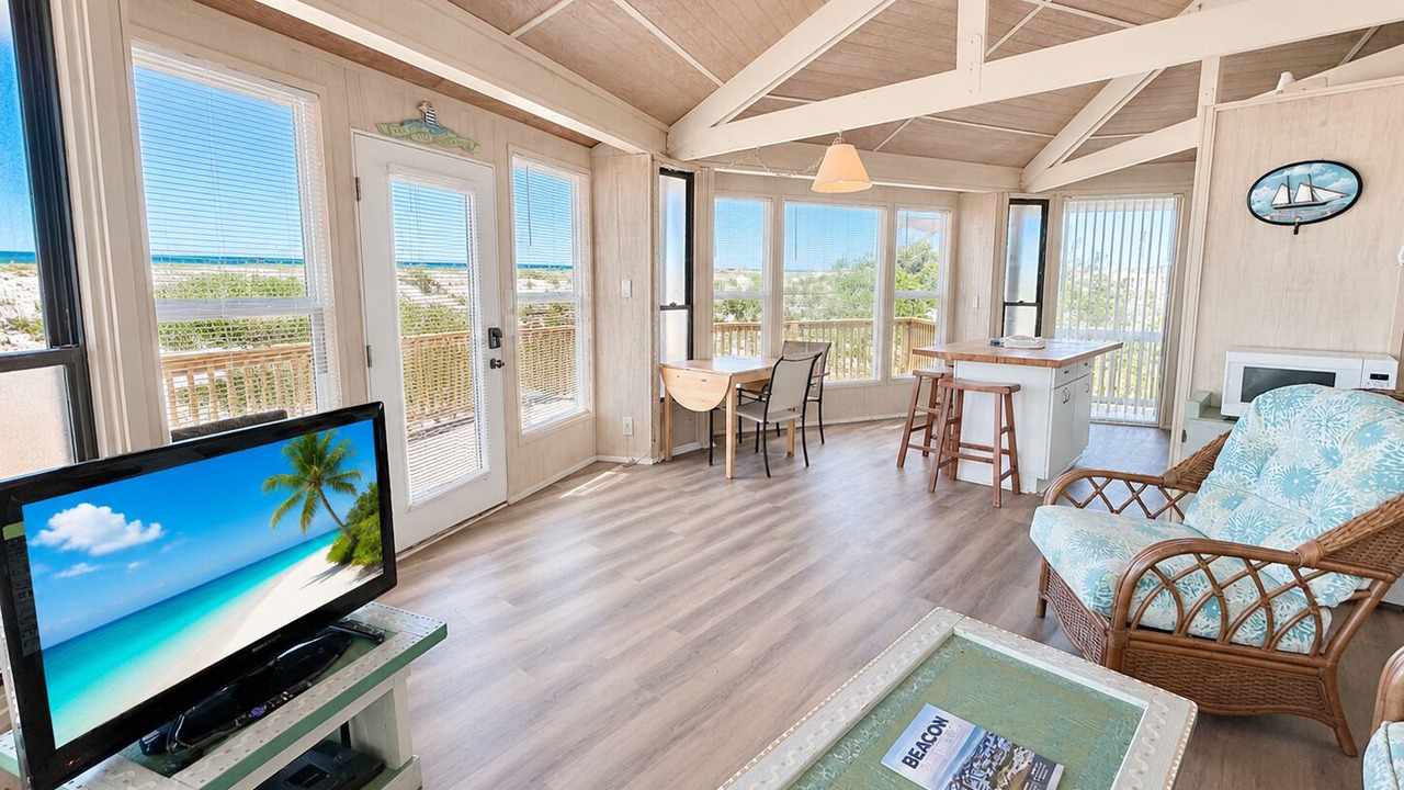 Photo of Livingroom in The Point