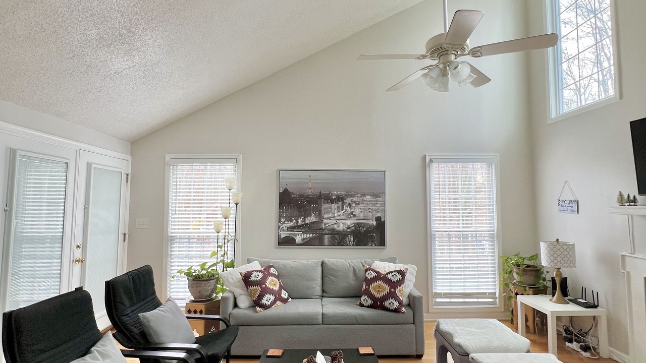 Photo of Livingroom in High Point