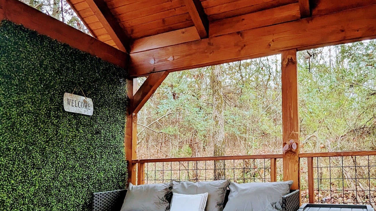 Photo of Outdoor in Pickens