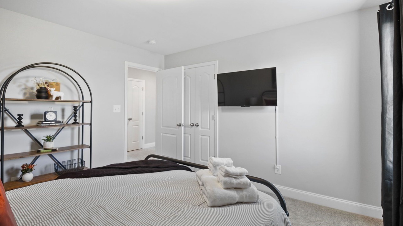 Photo of Bedroom in Cape Fear