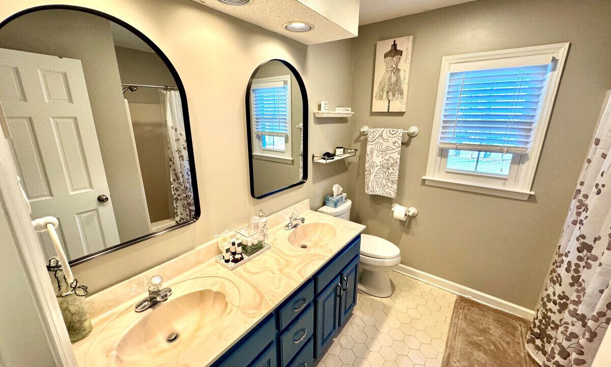 Photo of Bathroom in High Point