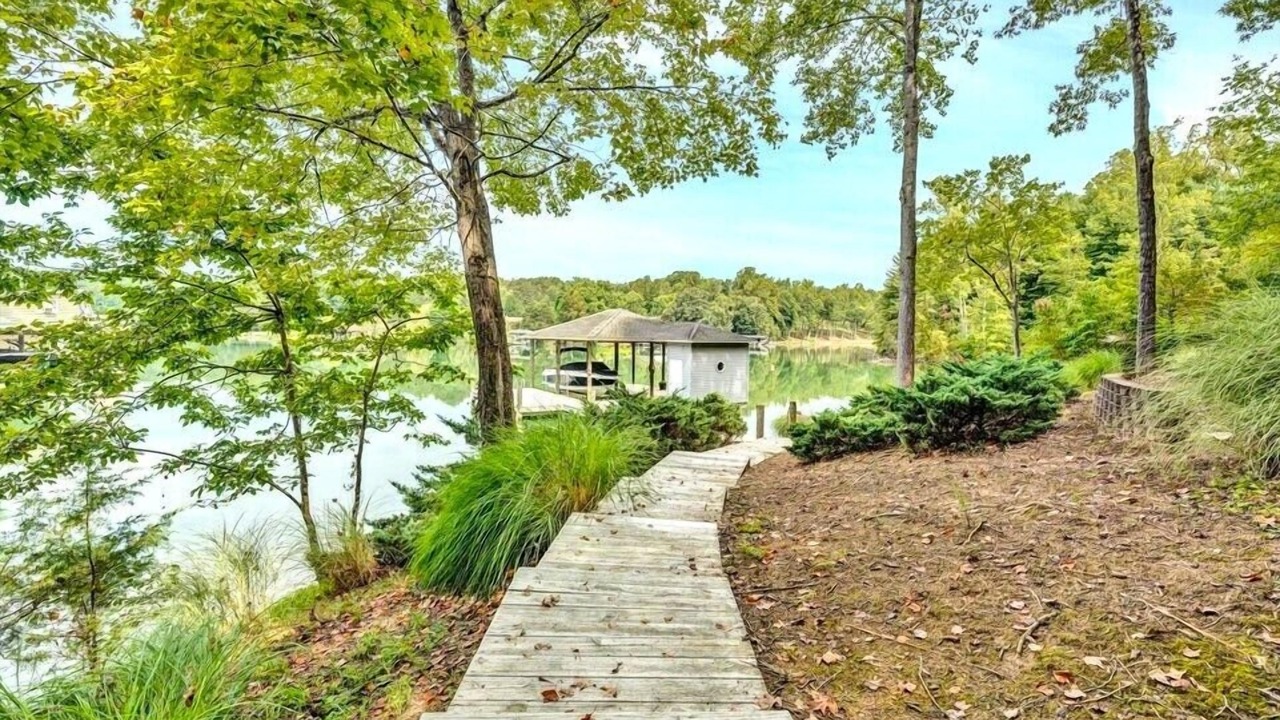 Photo of Others in Smith Mountain Lake