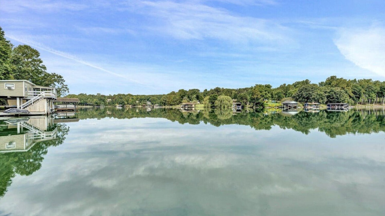Photo of Outdoor in Smith Mountain Lake