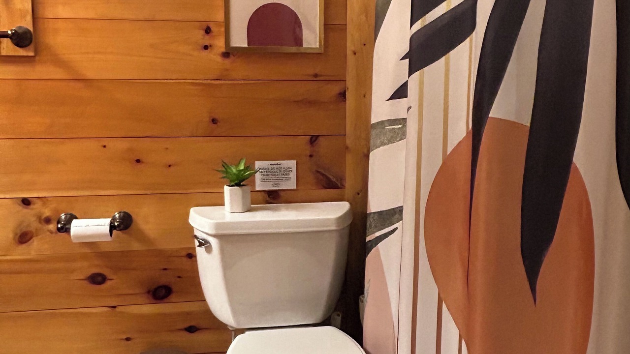 Photo of Bathroom in Skyland