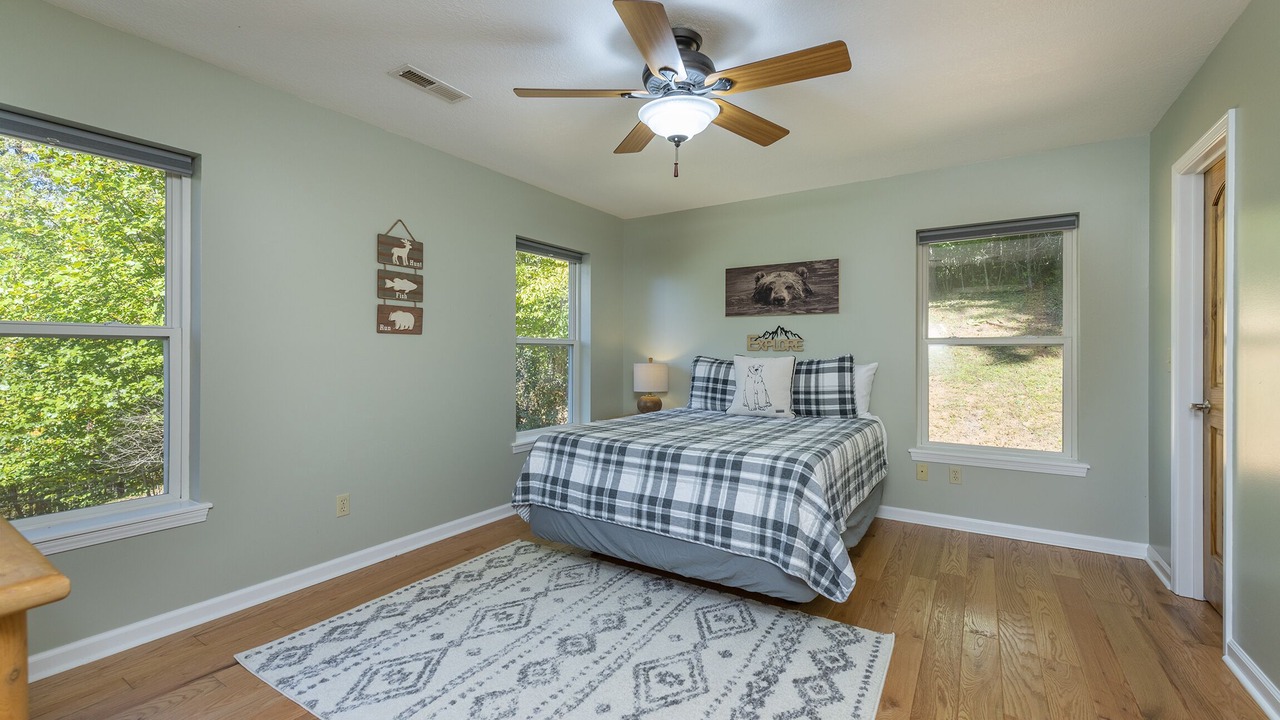 Photo of Bedroom in Burnsville