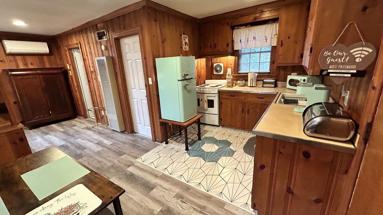 Photo of Kitchen in Central Newport News