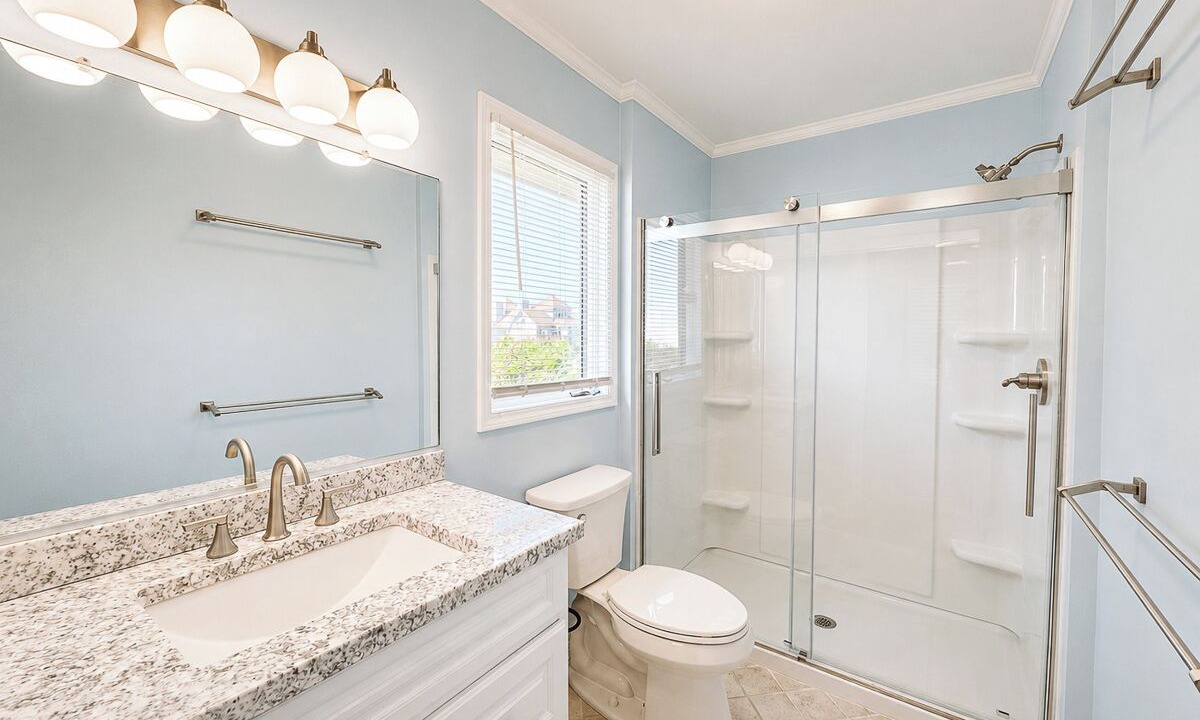 Photo of Bathroom in Southern Shores