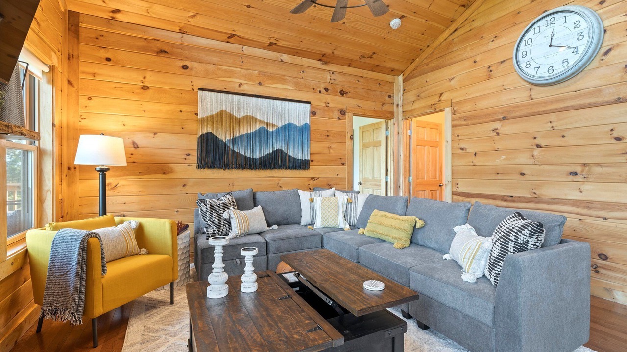 Photo of Livingroom in Maggie Valley