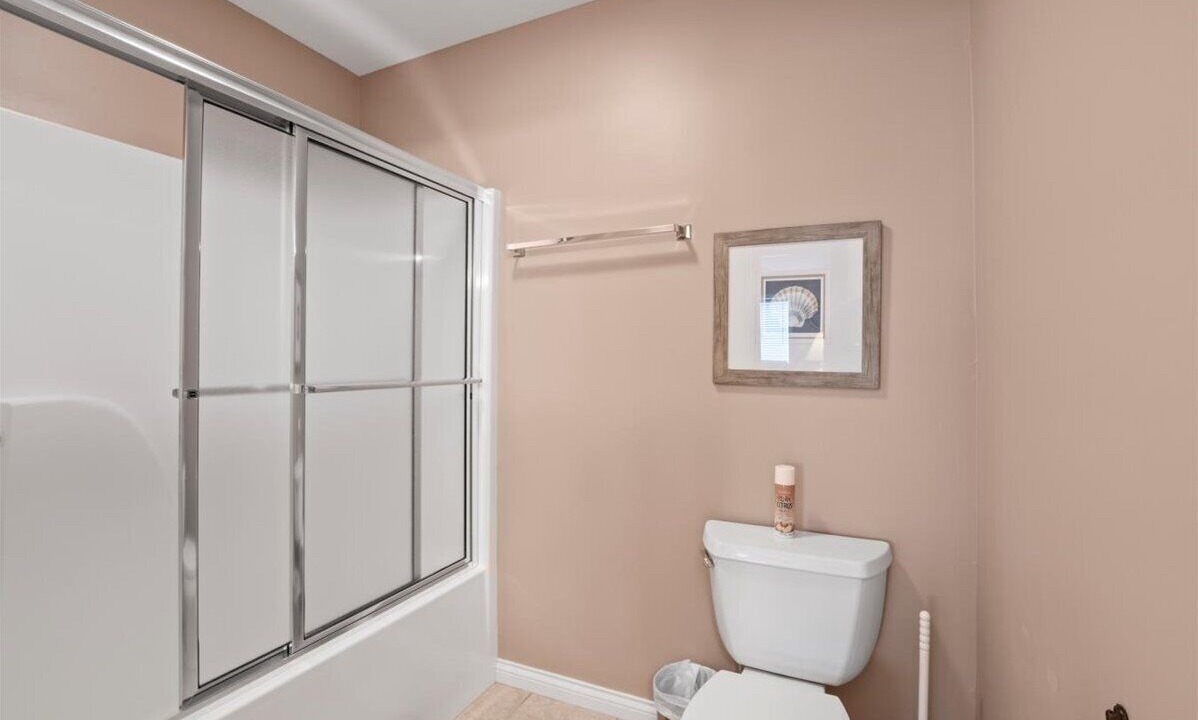 Photo of Bathroom in La Follette