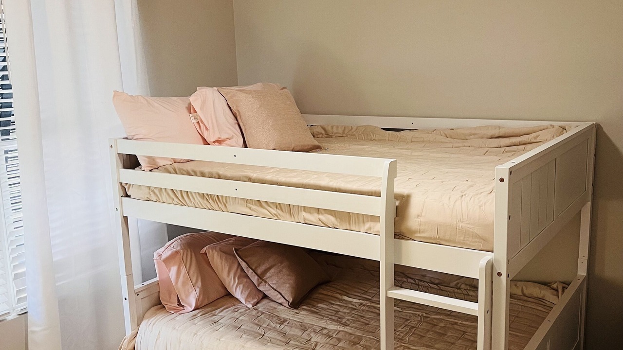 Photo of Bedroom in Long Beach