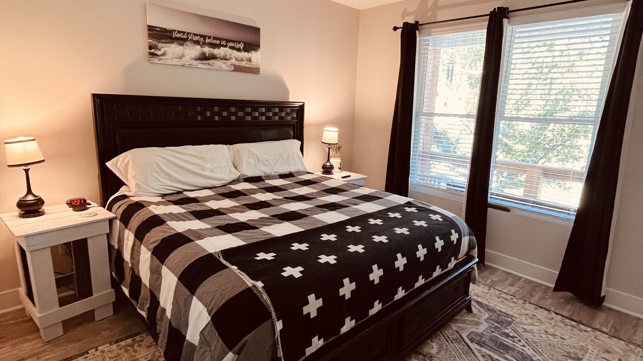 Photo of Bedroom in Long Beach